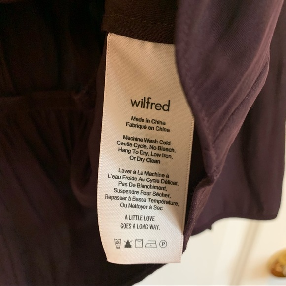Aritzia x Wilfred Shanina Blouse - XS in Plum/Purple - Picture 9 of 10